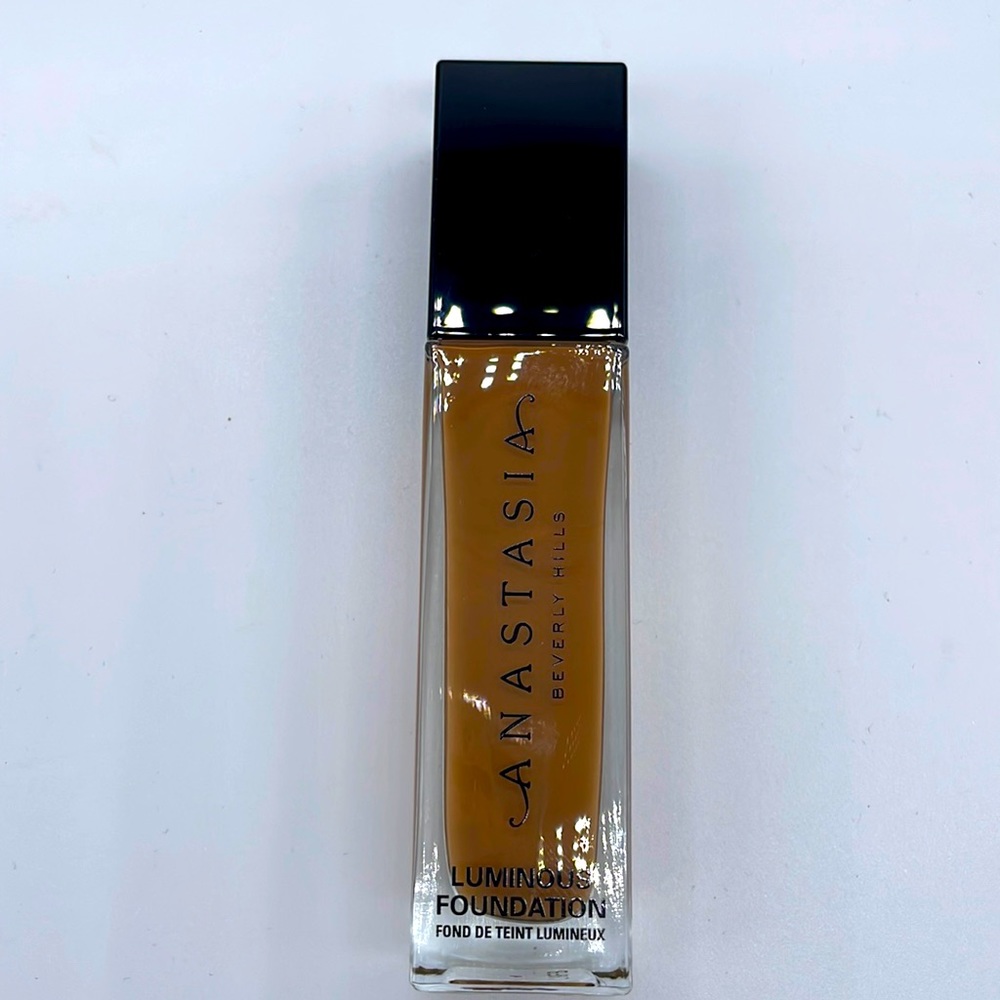 Anastasia Beverly Hills Luminous Foundation